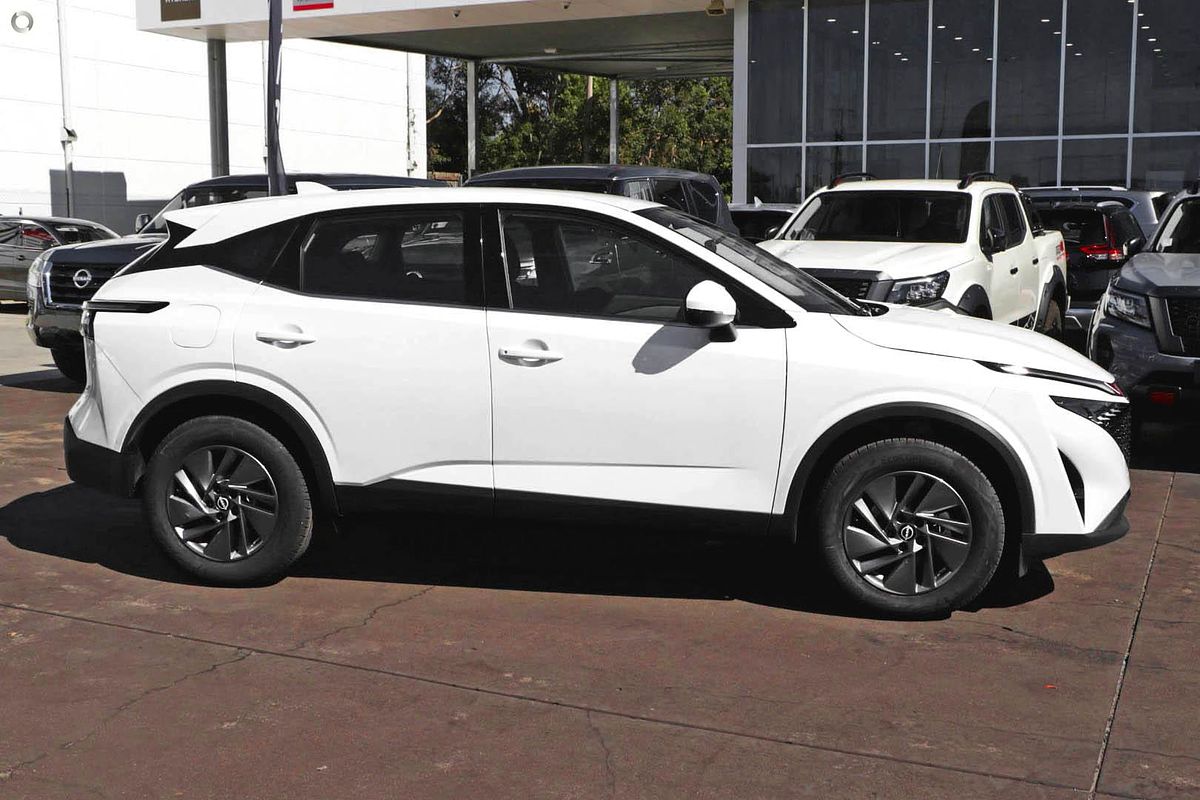 2024 Nissan QASHQAI ST J12