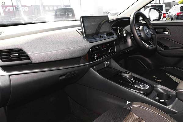 2024 Nissan QASHQAI ST J12