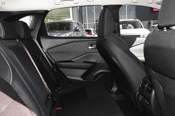 2024 Nissan QASHQAI ST J12