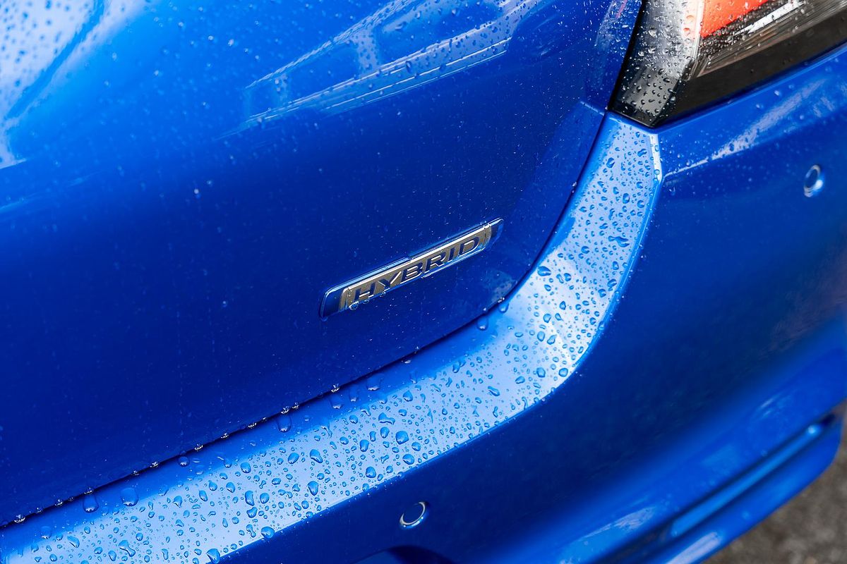 2025 Suzuki Swift Hybrid GLX UZ