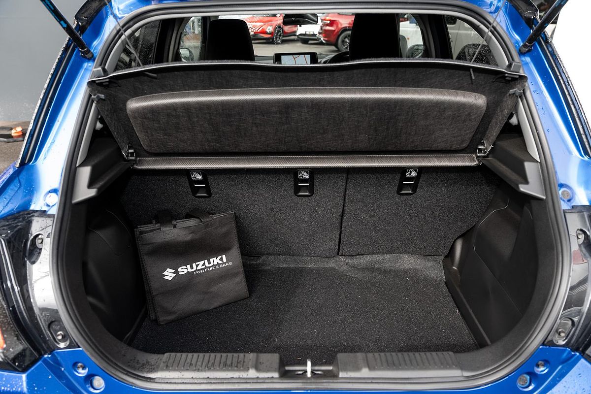 2025 Suzuki Swift Hybrid GLX UZ