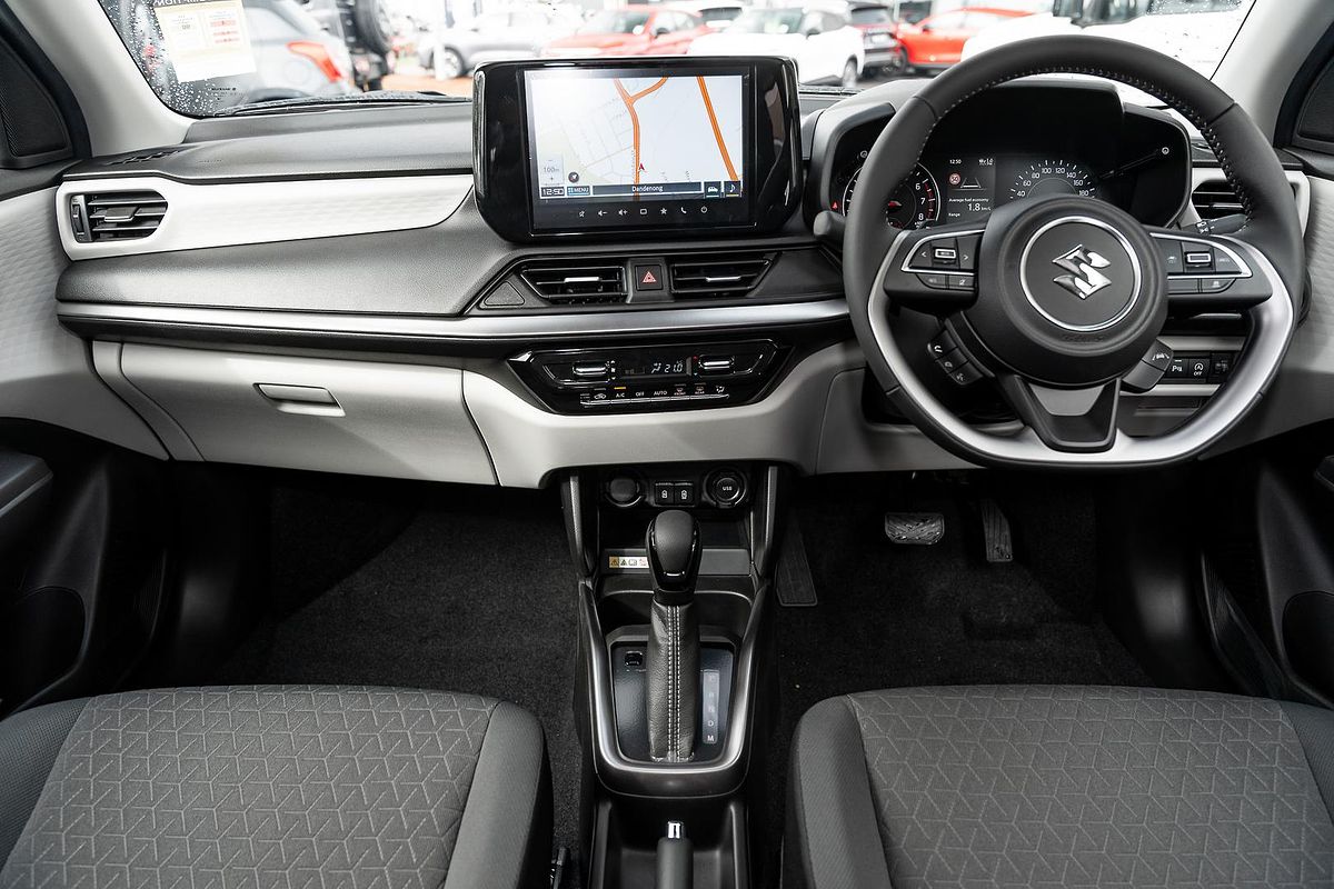 2025 Suzuki Swift Hybrid GLX UZ