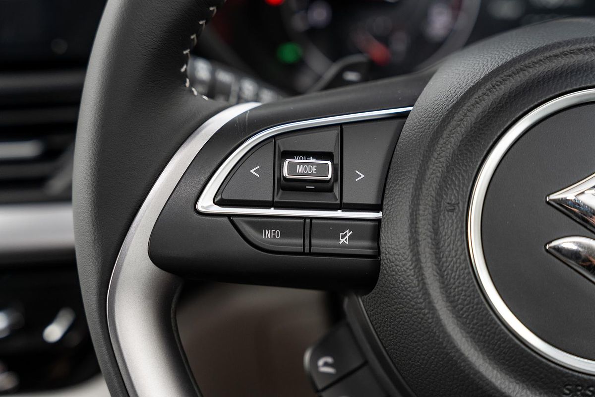 2025 Suzuki Swift Hybrid GLX UZ