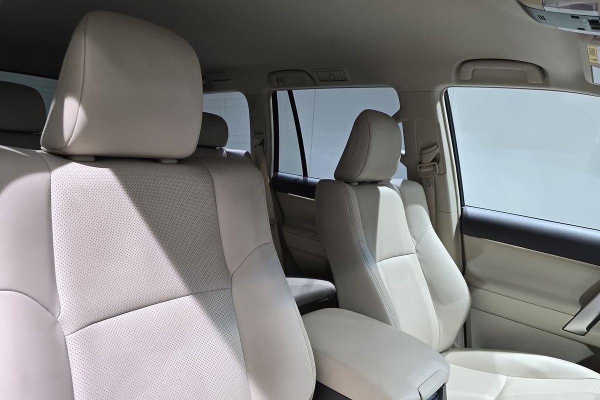 2023 Toyota Landcruiser Prado VX GDJ150R