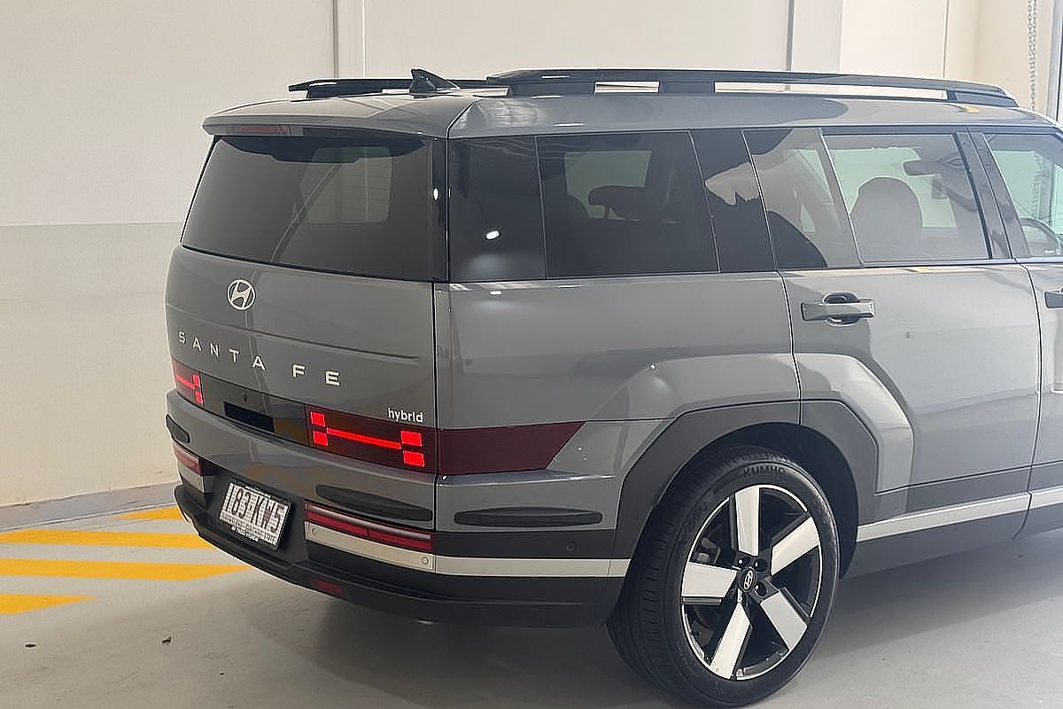 2023 Hyundai Santa Fe Hybrid Elite TM.V4