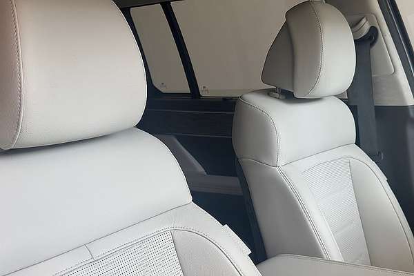 2023 Hyundai Santa Fe Hybrid Elite TM.V4