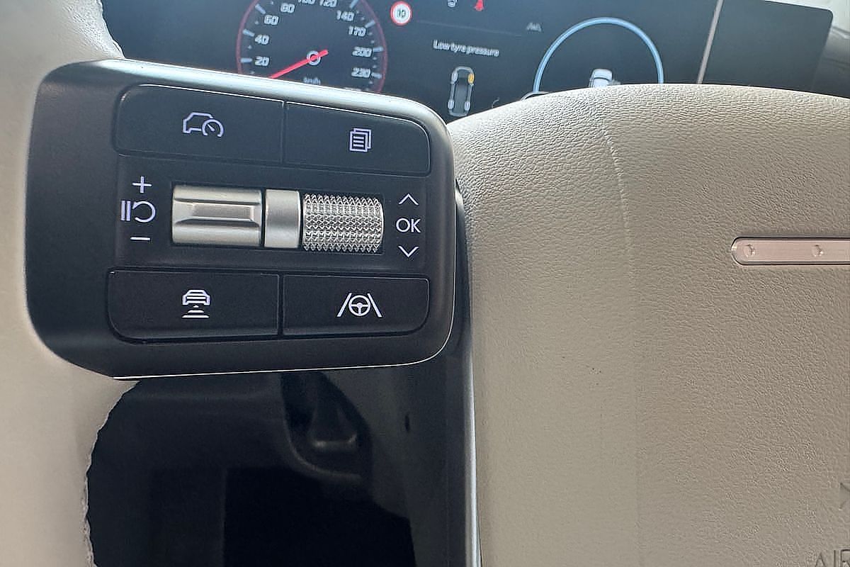 2023 Hyundai Santa Fe Hybrid Elite TM.V4