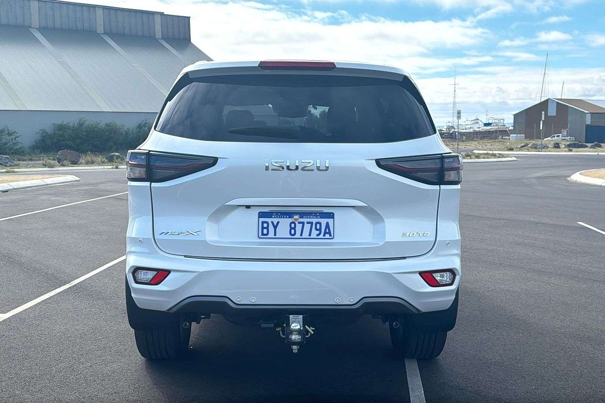 2023 Isuzu MU-X LS-T