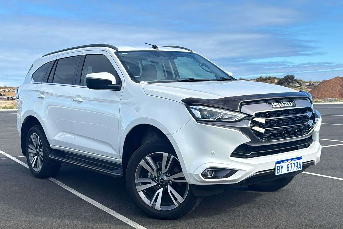 2023 Isuzu MU-X LS-T