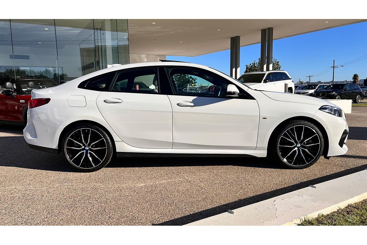 2023 BMW 2 Series 220i M Sport F44
