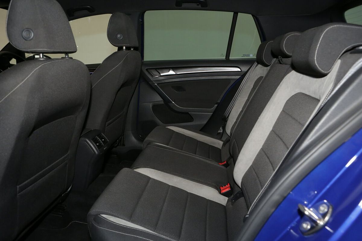 2014 Volkswagen Golf R 7