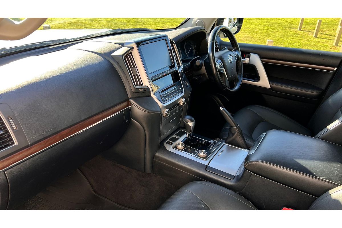 2020 Toyota Landcruiser VX VDJ200R