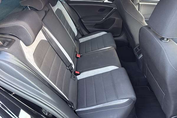 2013 Volkswagen Golf R 7