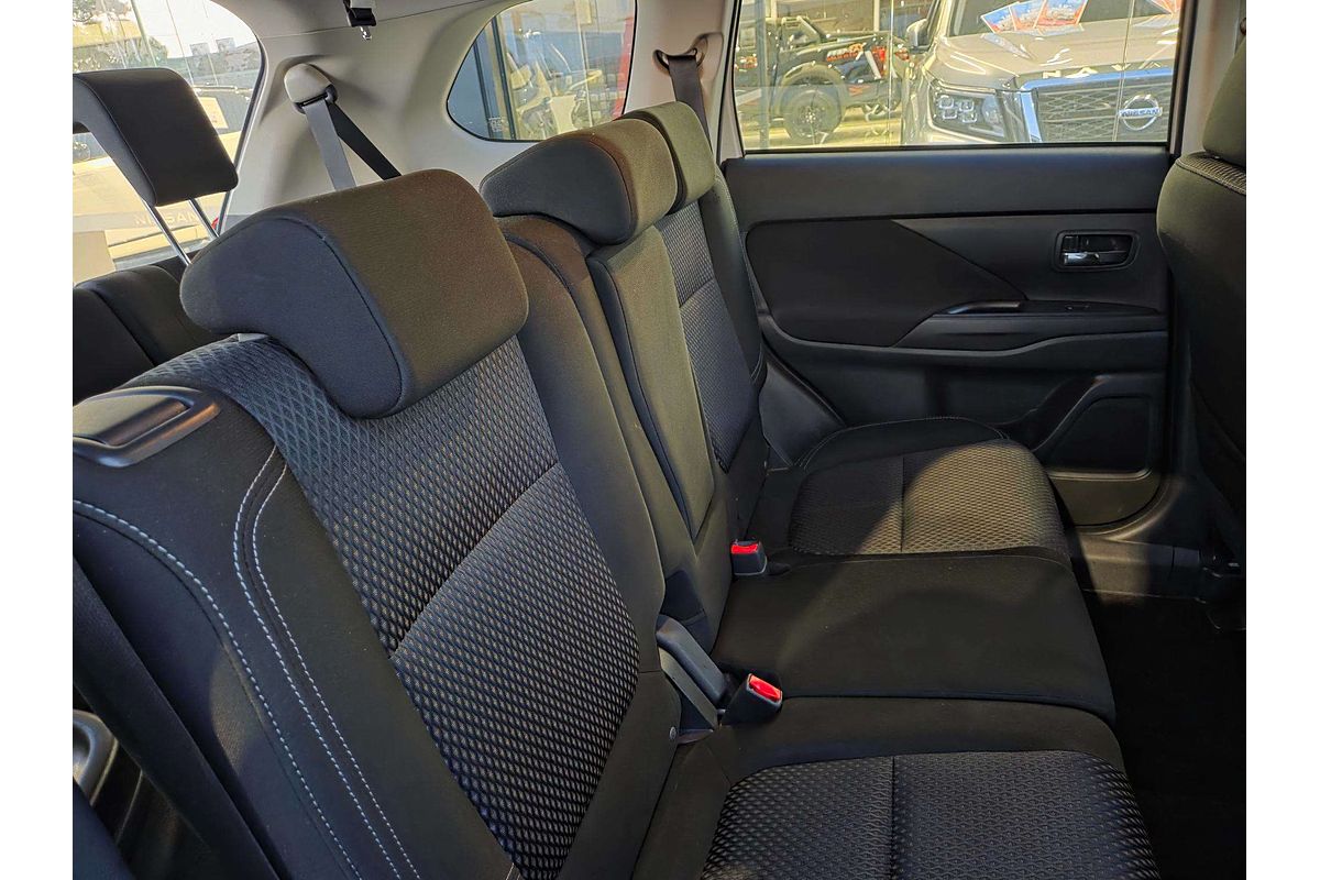 2018 Mitsubishi Outlander ES ZL