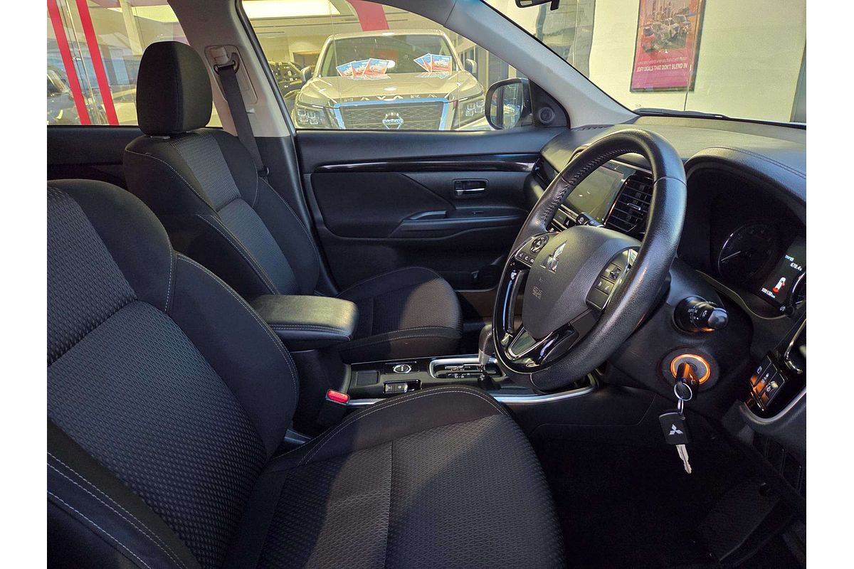 2018 Mitsubishi Outlander ES ZL