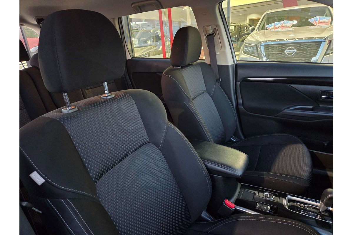 2018 Mitsubishi Outlander ES ZL