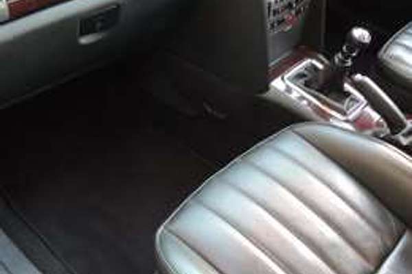 2006 Peugeot 407