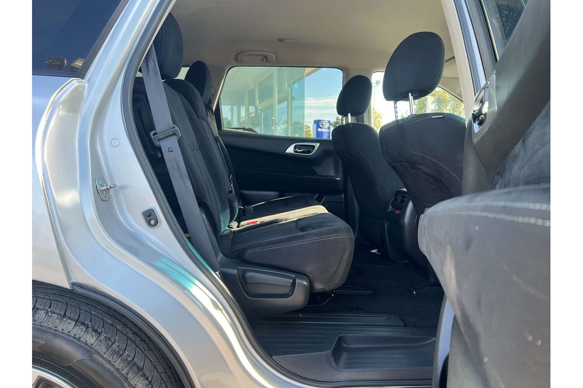 2015 Nissan Pathfinder ST R52
