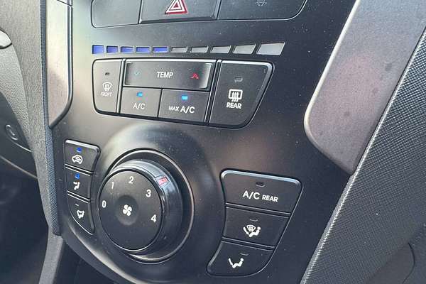 2015 Hyundai Santa Fe Active DM2