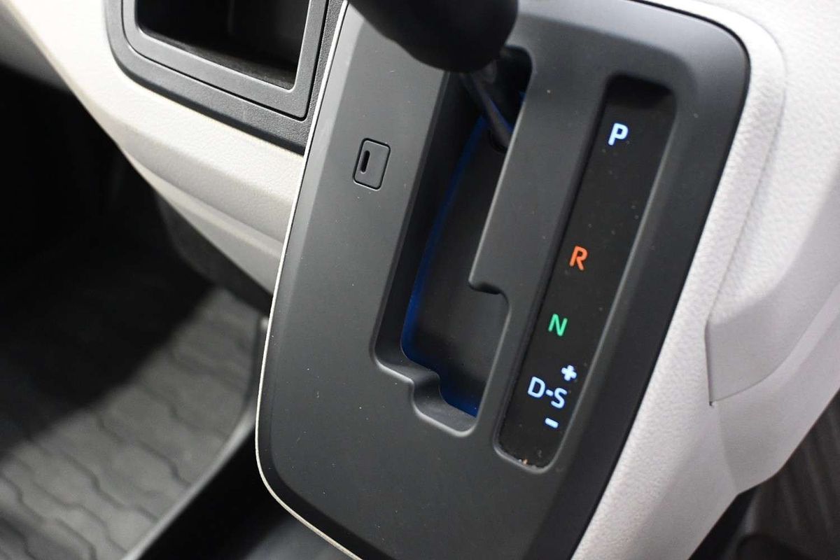 2024 Toyota Hiace GDH300R LWB
