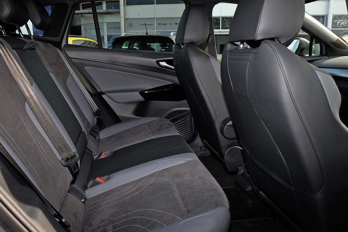2024 Volkswagen ID.4 Pro E2