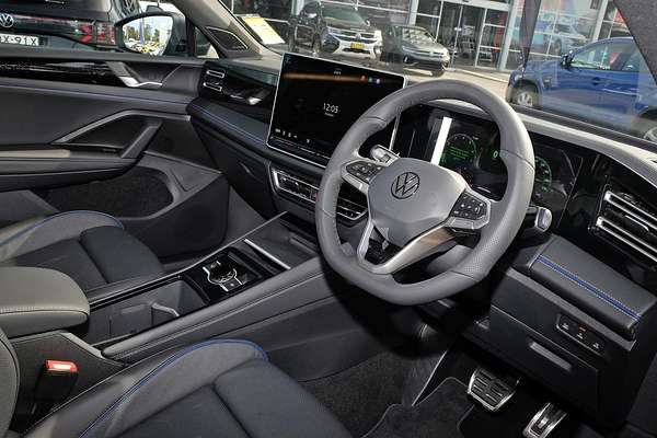 2025 Volkswagen Tiguan 195TSI R-Line CT