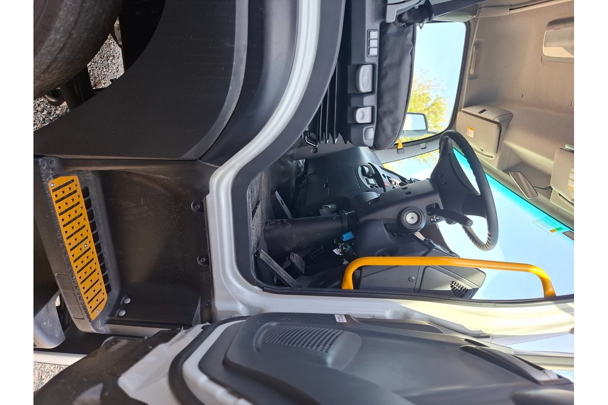 2025 Isuzu F Series FVL240-300 Freightpack LWB