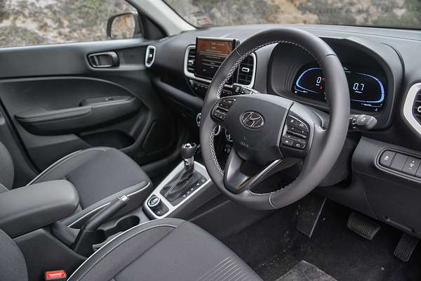 2024 Hyundai Venue Elite QX.V5