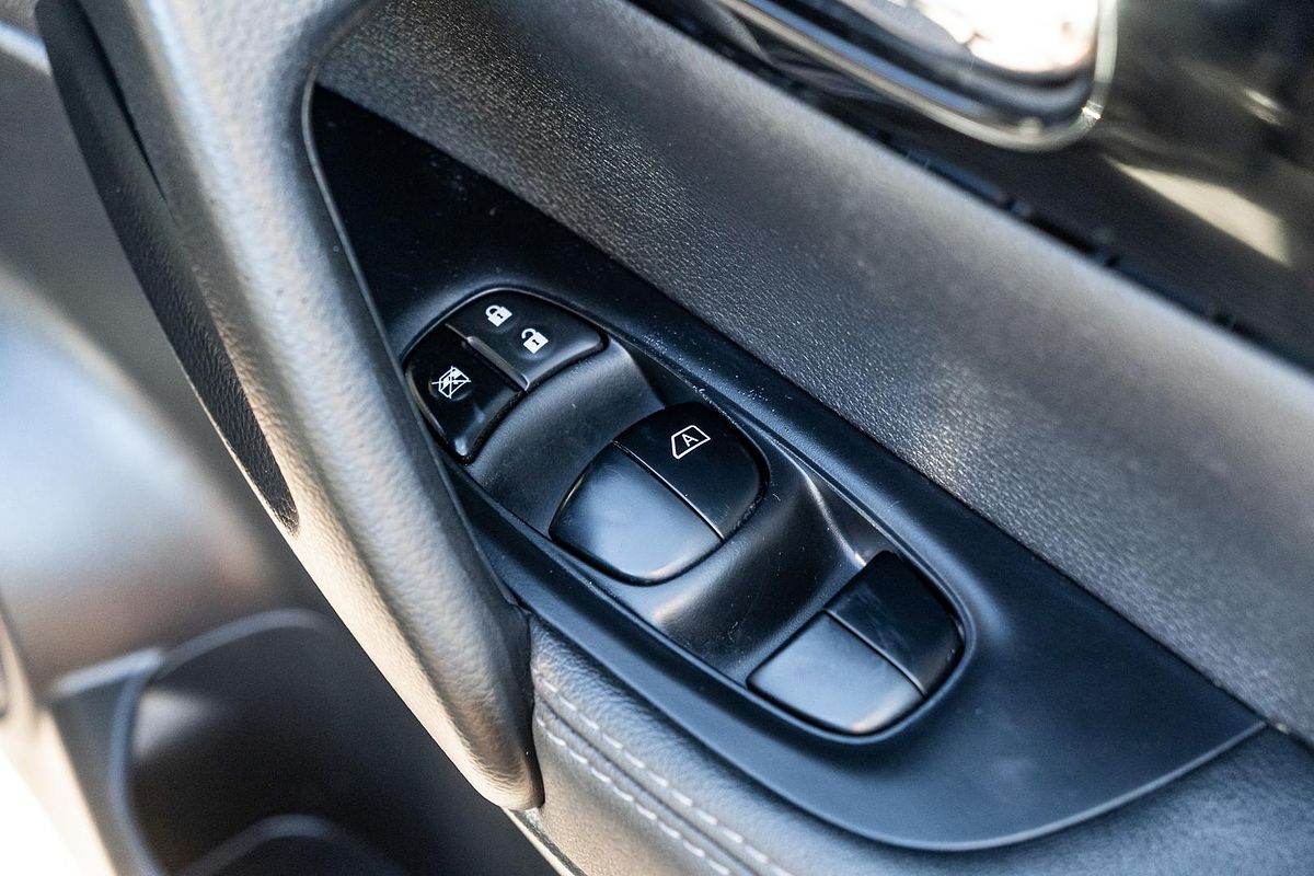 2015 Nissan QASHQAI Ti J11