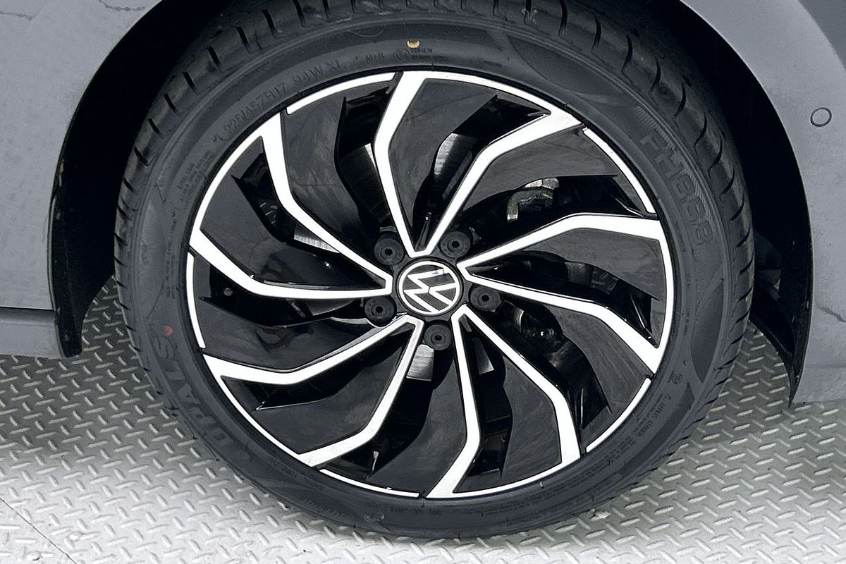 2022 Volkswagen Golf 110TSI Life 8
