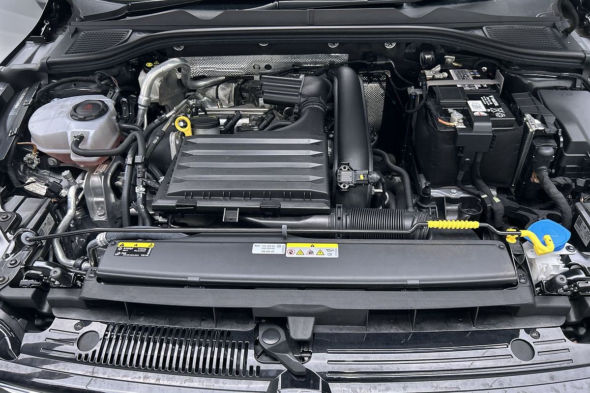2022 Volkswagen Golf 110TSI Life 8