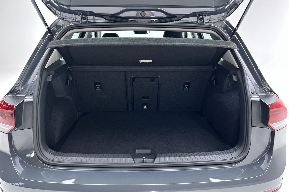 2022 Volkswagen Golf 110TSI Life 8