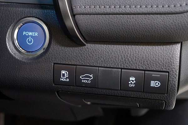 2024 Toyota Camry Ascent AXVH70R