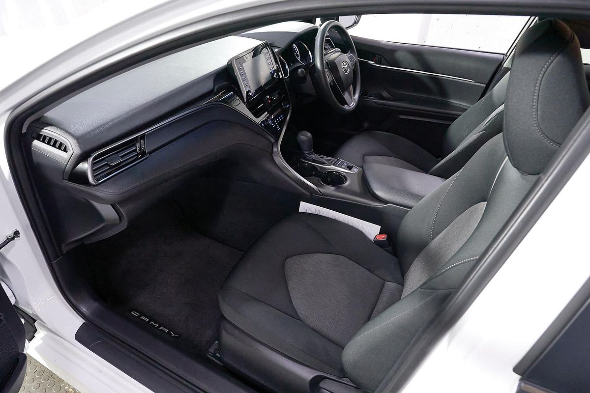 2024 Toyota Camry Ascent AXVH70R