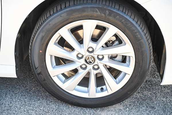 2022 Toyota Camry Ascent AXVH70R