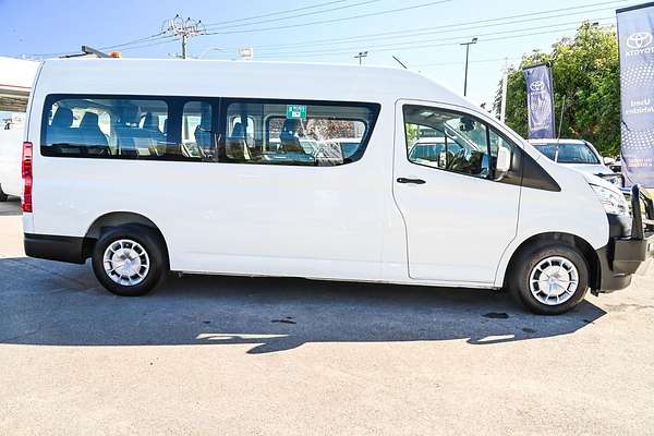 2022 Toyota Hiace Commuter GDH322R