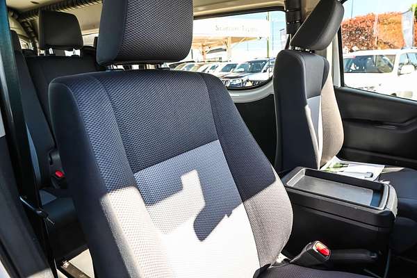 2022 Toyota Hiace Commuter GDH322R