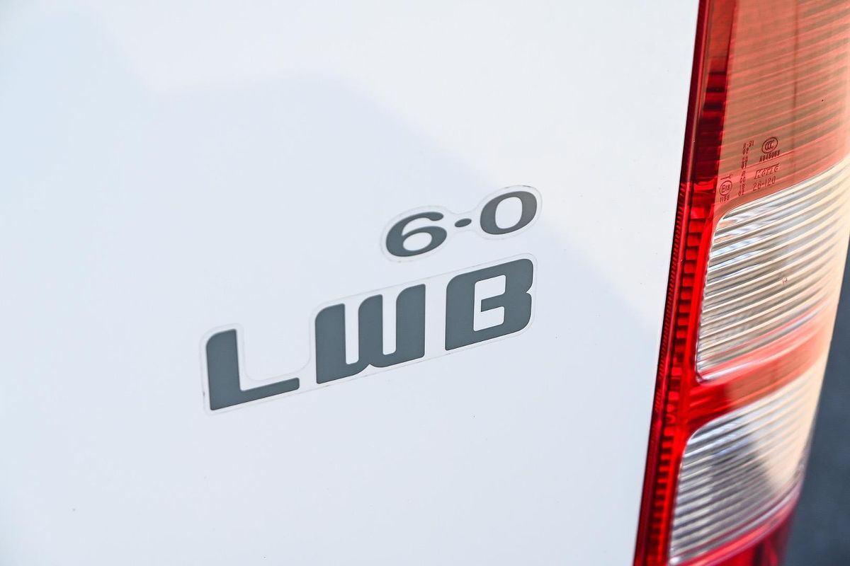 2018 Toyota Hiace KDH201R LWB