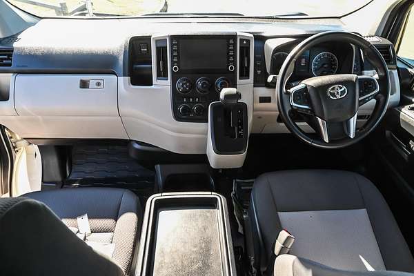 2022 Toyota Hiace Commuter GDH322R