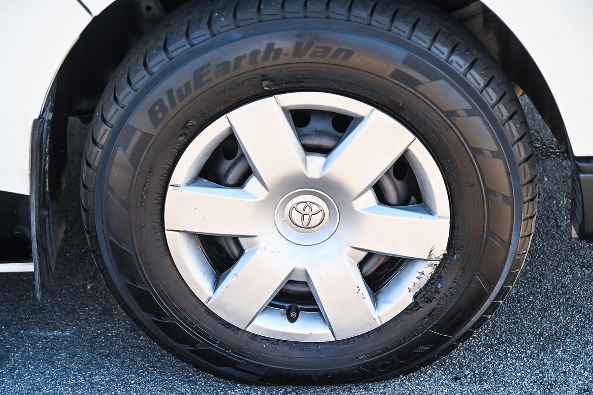 2018 Toyota Hiace KDH201R LWB