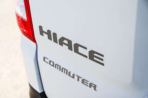 2022 Toyota Hiace Commuter GDH322R