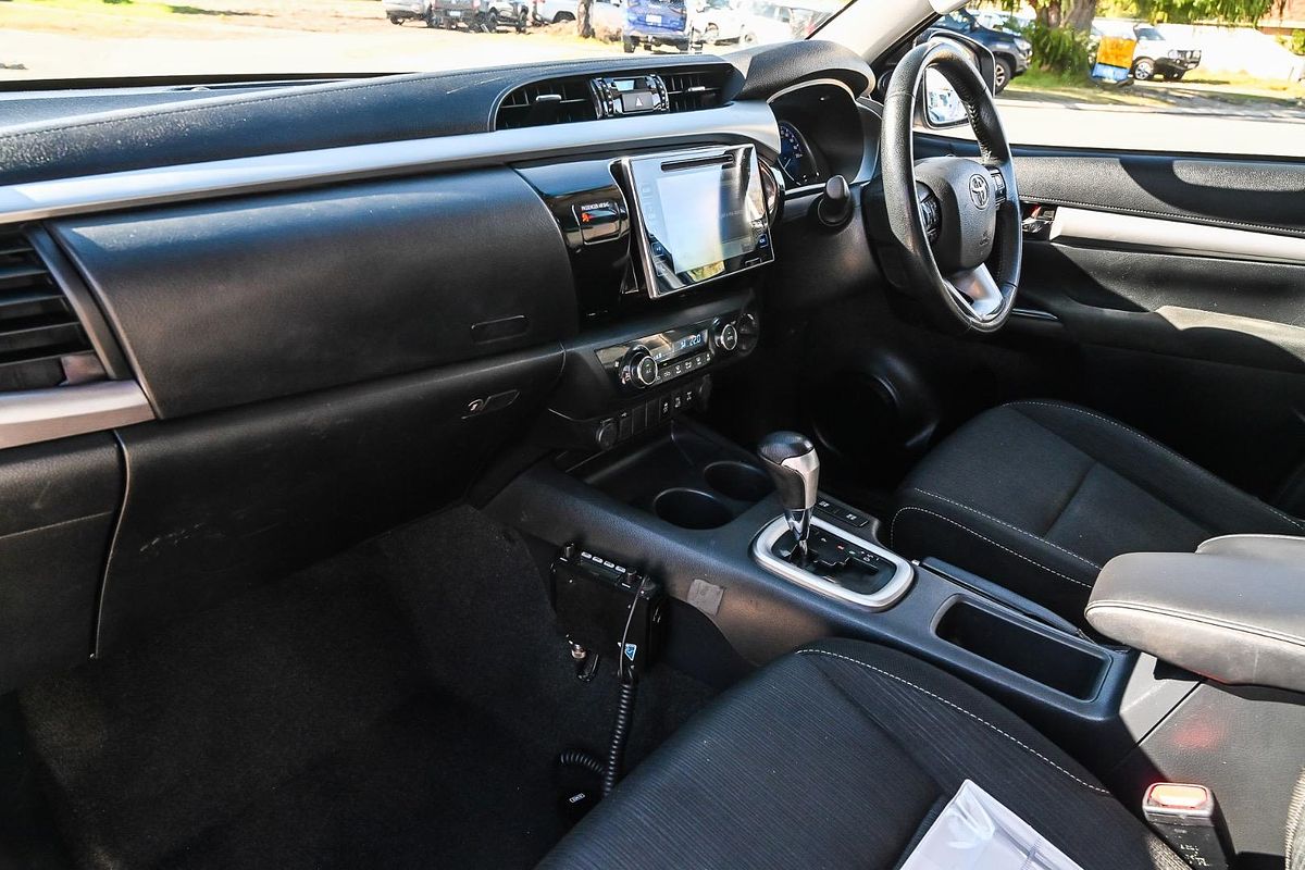 2020 Toyota Hilux SR5 GUN126R 4X4