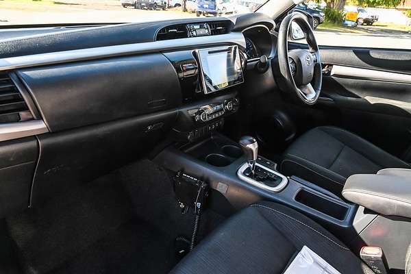 2020 Toyota Hilux SR5 GUN126R 4X4
