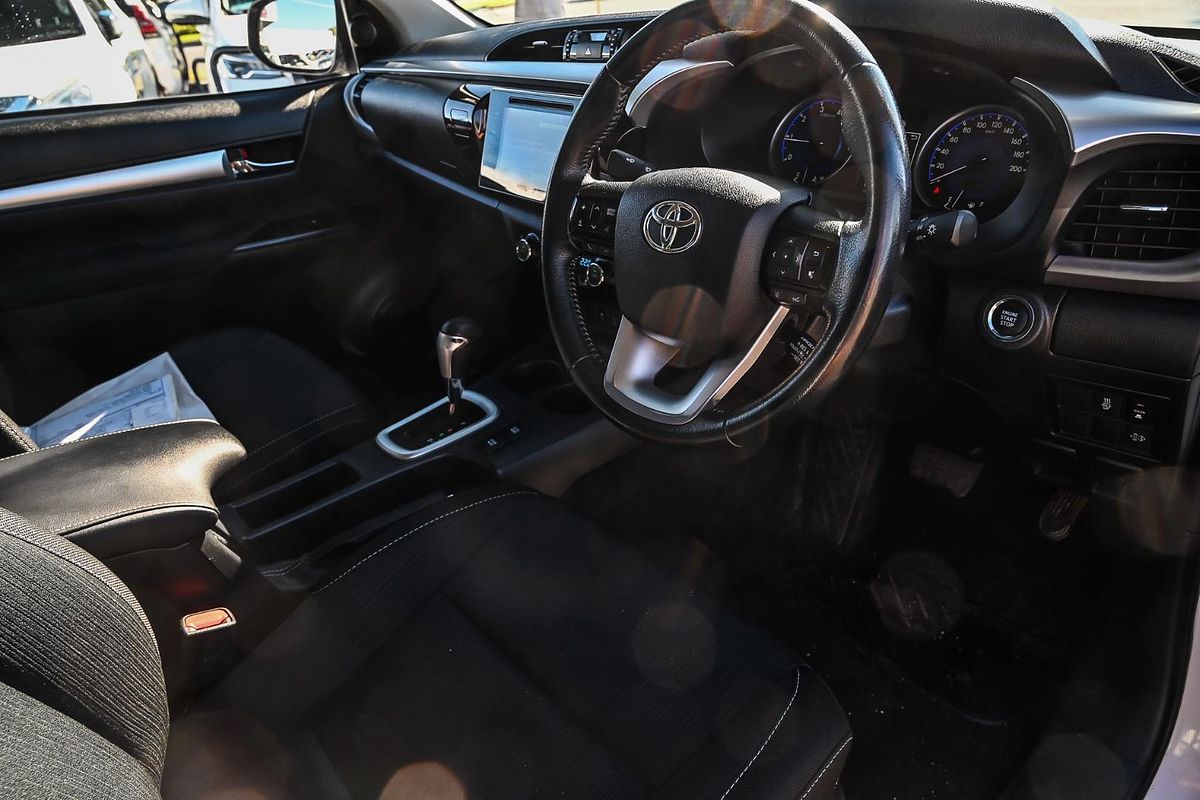 2020 Toyota Hilux SR5 GUN126R 4X4