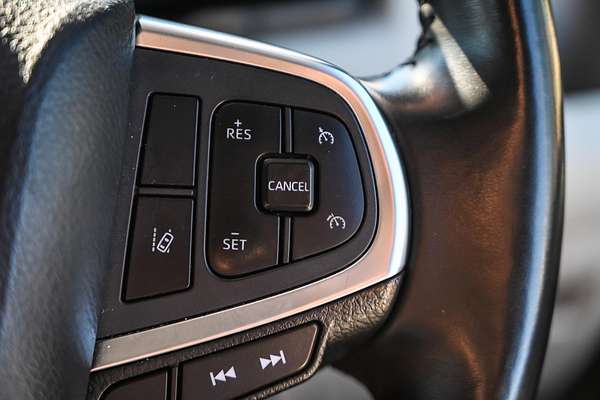 2022 Toyota Hiace Commuter GDH322R