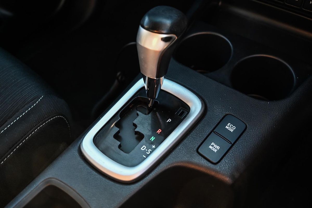 2020 Toyota Hilux SR5 GUN126R 4X4
