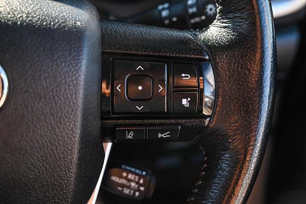 2020 Toyota Hilux SR5 GUN126R 4X4