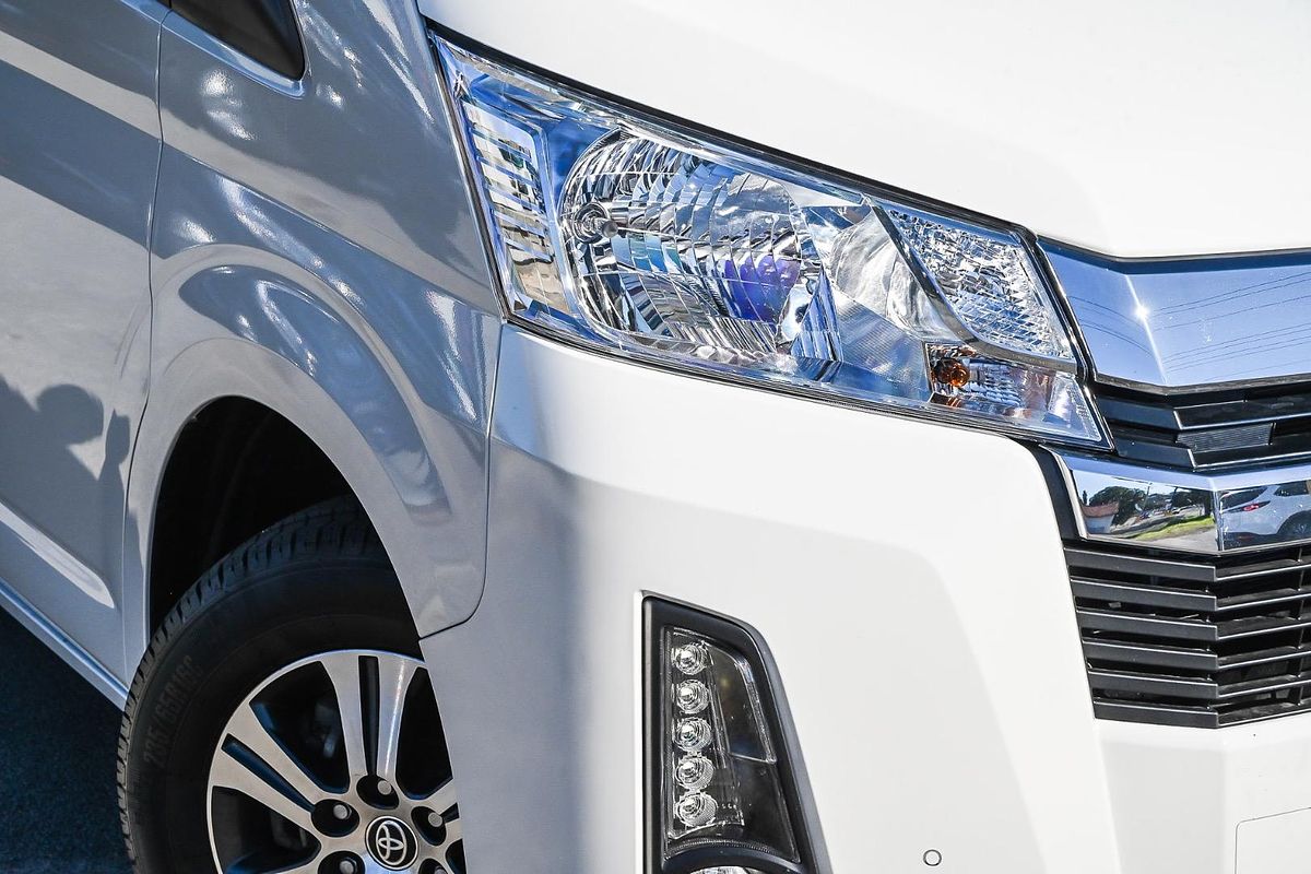 2022 Toyota Hiace Commuter GL GDH322R