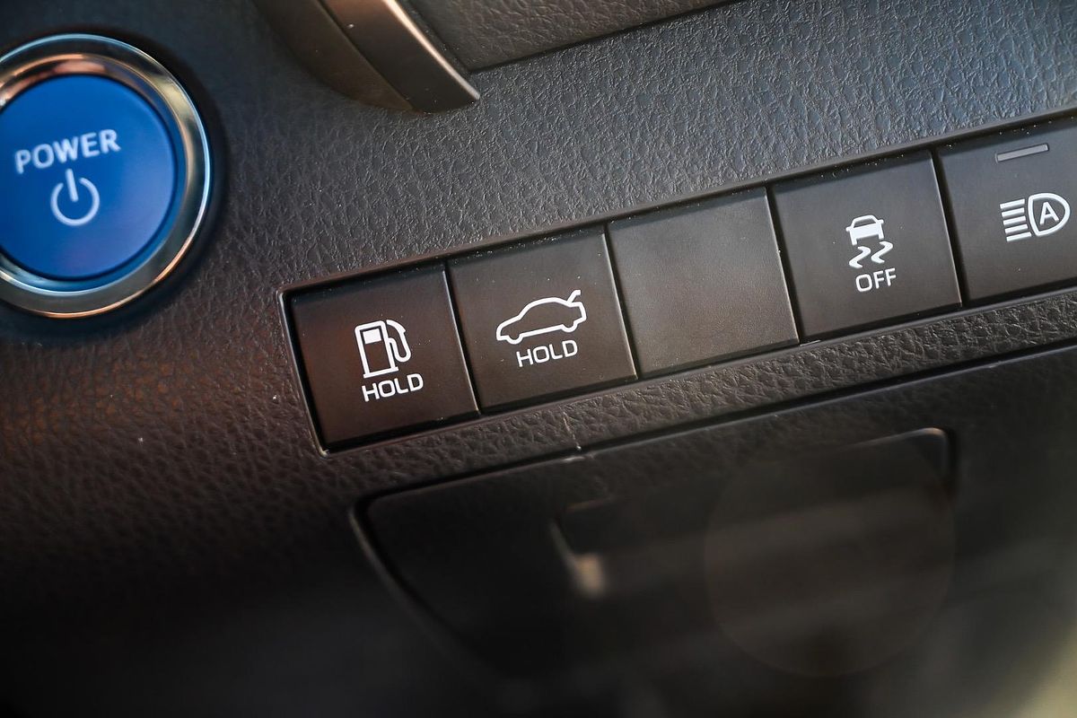 2024 Toyota Camry Ascent AXVH70R