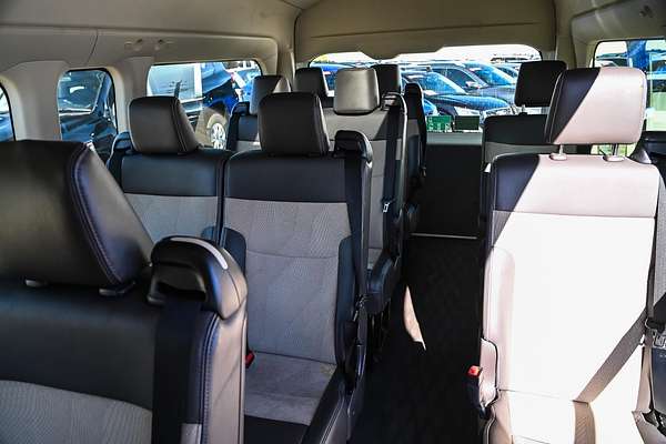 2022 Toyota Hiace Commuter GL GDH322R